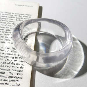 การไล่ระดับสีของผู้หญิงทำจากเรซิ่นอะคริลิคการไล่ระดับสีของผู้หญิงลายดวงจันทร์ทรงเรขาคณิตแบบกว้างสไตล์ยุโรปอเมริกันย้อนยุค - Product Image 2