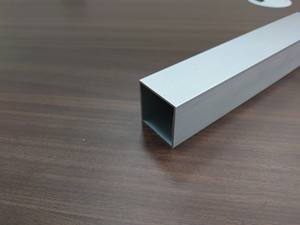 Sistema de Montaje Solar de Columnas de Aluminio Anodizado Plateado de Alta Calidad 6005-T6 para Instalación en Techos, Cocheras y Uso en Suelo, 10 Años de Garantía HOLCOM - Product Image 5