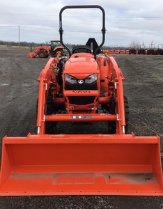 Tracteur diesel Kubota 30HP 4WD neuf et d'occasion, tracteur agricole et de jardin avec chargeur frontal pour une utilisation agricole miniature - Product Image 1