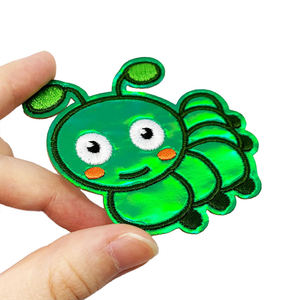 แผ่นปะสำหรับเย็บติดเสื้อผ้าแผ่นปักลายโลโก้ตามสั่ง - Product Image 5