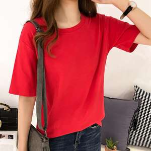 T-shirt décontracté à col rond pour femmes 100% jersey vierge uni pré-lavé en coton peigné avec motif imprimé en stock de 50 couleurs - Product Image 4