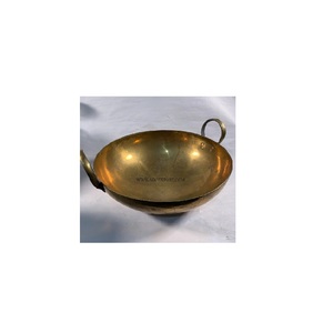 Ensemble de kadai en laiton fin de style traditionnel sud-indien en bronze pour la maison et les restaurants, accessoires de table en laiton massif - Product Image 1
