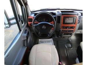 Nuevo Autocaravana W-i-n-n-e-b-a-g-o V-I-E-W 2-4-K 2011, Casa Rodante Tipo Camping Cruiser, Una Habitación para 4-6 Personas - Product Image 2