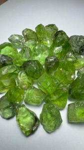 Piedra preciosa áspera de peridoto natural de alta calidad/peridoto áspero verde natural - Product Image 5