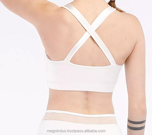 Venta al por mayor señoras niñas Sexy malla blanca Yoga deportes chándal nuevo diseño mujeres Fitness dos piezas ropa de Yoga - Product Image 5