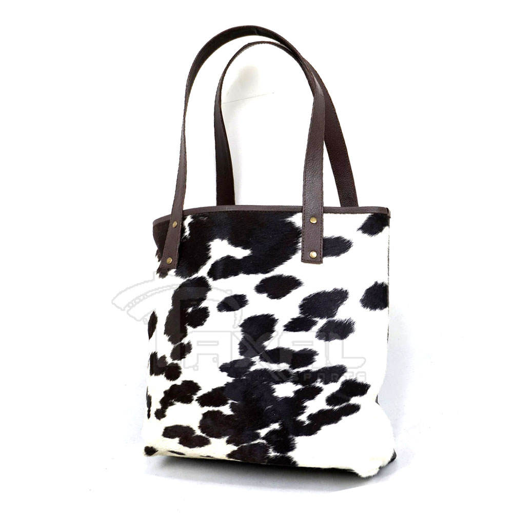 สีดำ/ สีขาว