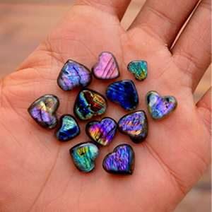 Cabochon de coeurs gonflés en Labradorite de Madagascar pierre d'amour en vrac pour la fabrication de bijoux à bricoler soi-même cristal naturel petit coeur gonflé - Product Image 1