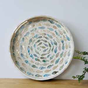 Bandeja de madera de estilo contemporáneo con trabajo de incrustación de fregona decorativa para servir chocolate y aperitivos con elegancia - Product Image 5