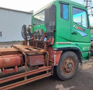 Camion lourd complet d'occasion MITSU-BISHI FU-SO SUPER GREAT 2004 FP517D DIESEL, conduite à gauche, transmission 6x4, châssis, caméra arrière, 251-350 CV - Product Image 6