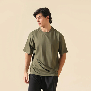 T-shirts élégants surdimensionnés pour hommes 100% coton T-shirt uni léger pour hommes grande taille col rond T-shirts pour hommes à la mode. - Product Image 1