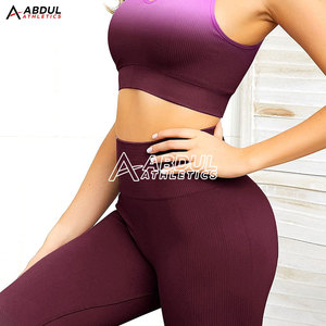 Ensemble de yoga pour la remise en forme et l'entraînement en salle de sport, avec des matériaux durables et un tissu respirant pour une utilisation confortable et durable - Product Image 6