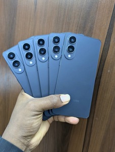 Teléfono Inteligente Samsung Galaxy S25 Ultra 100% Auténtico, Nuevo y Original, 256GB/512GB, Desbloqueado para Todo el Mundo - Product Image 4