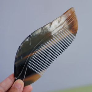 Peigne en corne de buffle de haute qualité pour le soin des cheveux et l'utilisation d'un salon élégant élégant ménage et commode décorer le peigne à poux - Product Image 3