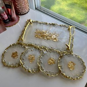 Plateau de service en résine avec effet pierres précieuses art fait main de qualité supérieure parfait pour présenter lors d'expositions, de fêtes d'entreprise ou de spectacles - Product Image 5
