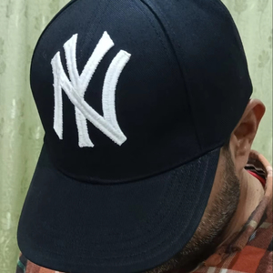 Gorra Deportiva Casual de Negocios Unisex de 6 Paneles, Ajustable, Dorada, Estilo NY, con Bordado 3D y Letras Bordadas a Mano, Algodón Común - Product Image 2