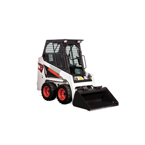 Cargadora compacta de alto rendimiento suministrada para redes mayoristas y distribuidores - Product Image 2