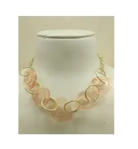 Collier Offre Spéciale en résine de style religieux avec pendentif en perles de diamant à chaîne noire en forme d'amant classique pour les cadeaux d'anniversaire - Product Image 5