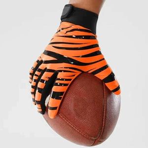 Gants de football américain en cuir de qualité supérieure Gants de sport professionnels antidérapants coupe-vent Conception de logo personnalisé pour joueurs adultes - Product Image 6