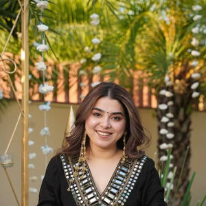 Vêtements à la mode pour femmes, costume de soirée indien de créateur, fil Cosmos avec un haut en miroir véritable et un palazzo avec dupatta - Product Image 1