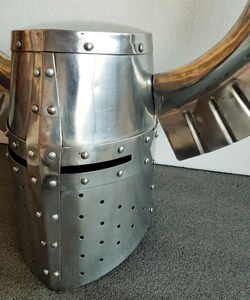 หมวกนักรบเทมพลาร์ยุคกลาง ปีกตราประจำชาติเทอตัน พร้อมเขา  ทำจากเหล็ก เป็นมิตรกับสิ่งแวดล้อม สำหรับคอสเพลย์ - Product Image 2