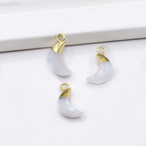 Colgante de Piedra Lunar en Forma de Media Luna, Chapado en Oro, Amuleto de Media Luna, Joyería Pequeña Hecha a Mano, Regalo DIY - Product Image 2
