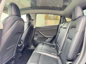 Tesla Model Y 2025 Negro, Usado, Autonomía Extendida, Tracción en las Cuatro Ruedas, Eléctrico, con Volante a la Izquierda, Asientos Calefactados, Asientos de Cuero, Arranque Remoto - Product Image 2