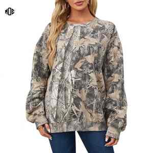 Sudadera de camuflaje con cuello redondo para mujer, jersey con estampado personalizado, ropa de calle con patrón de bosque - Product Image 1