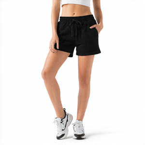 กางเกงขาสั้นผ้าฟลีซสีดำสำหรับผู้หญิงกางเกงวอร์มผ้าฟลีซแนวสตรีทแวร์สำหรับวิ่งออกกำลังกาย350 GSM - Product Image 4