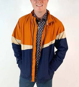 Venta al por mayor de ropa de hombre personalizada Sudadera con capucha negra de moda y chaqueta Anorak impermeable de talla grande disponible - Product Image 5