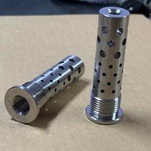 Servicios de Mecanizado CNC de Alta Precisión - Piezas Metálicas Torneadas y Fresadas de Acero al Carbono con Tratamiento de Superficie de Óxido Negro para Mecanizado - Product Image 3