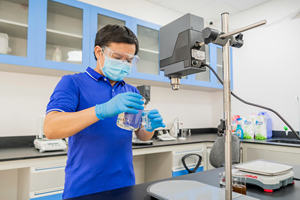 Detergente de Lavandería Concentrado OEM Fabricado para el Mercado Premium con Enfoque en Estabilidad de Calidad y Rendimiento de Limpieza - Product Image 4