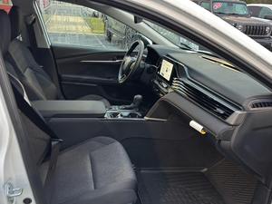 รถยนต์ Camry รุ่นปี 2026 สีขาว ราคาขายส่งลดพิเศษ พร้อมส่งมอบทันที รุ่น FWD เบนซิน 2.0 ลิตร 2.5 ลิตร และไฮบริด - Product Image 2