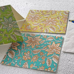 Sobres de tarjetas de papel hechos a mano ecológicos, serigrafía impresa, tintes naturales, algodón reciclado, arte popular, regalo de boda tradicional - Product Image 1