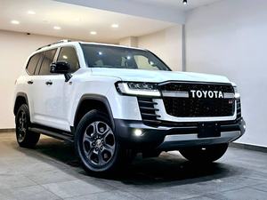 Meilleure offre pour les Toyota Land Cruiser LC 300 GR Sport Twin Turbo d'occasion 2023 2024 2025. Prêt à être expédié - Product Image 2