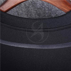 ชุดวอร์มสำหรับผู้ชายผ้าคอตตอนผ้าโพลีเอสเตอร์ทรงสลิมฟิต - Product Image 2