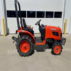 Tracteur à roues Kubota d'occasion de qualité supérieure 4WD Mini avec boîtier de moteur 4x4 2018 en stock livraison rapide prix de gros - Product Image 3