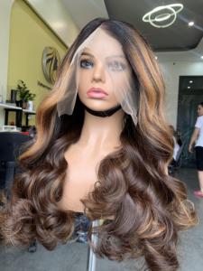 Peluca frontal ondulada personalizable con nudos decolorados, cabello humano Remy vietnamita, extensiones súper doble densidad, encaje transparente Piano - Product Image 1