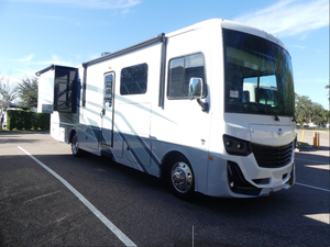 1F66F5DN4P0A12127 Nueva Autocaravana de Lujo Clase A 2025 con Motor a Gasolina y Amplio Interior Deslizable - Product Image 1