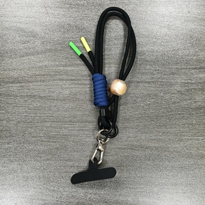 Correa de Muñeca Trenzada de Poliéster Corta y Colorida para Teléfono, Antipérdida, con Adaptador, Regalo Promocional para iPhone - Product Image 4