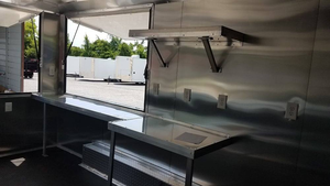 Remolque móvil para eventos de comida en blanco y negro de 8.5' x 16' en venta - Product Image 5