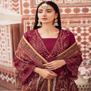 ANDAAZ Trajes de 3 piezas para mujer Diseñador de moda Pakistán e indio Césped Bordado Cuello por Ramsha Volumen Material de algodón para adultos - Product Image 4