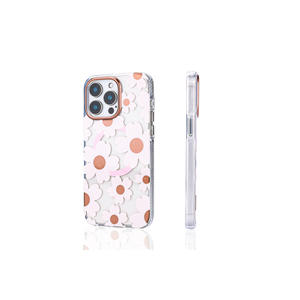Funda de Silicona Suave Compatible con Magsafe para iPhone 15 Pro Max, Diseño de Margaritas, Antigolpes, para Modelos 7 Plus y 11 Pro - Product Image 1