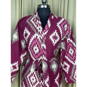 Cárdigan tipo bata de mezcla de lana de yak para mujer, con estampado de diamantes rosas, ropa de estar acogedora para invierno, con bolsillos, original y suave, suministro ODM - Product Image 2
