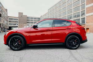 Alfa Romeo Q4 2024 USADO, Volante a la Izquierda, Asientos de Cuero, Cámara Trasera, Sin Accidentes, En Buen Estado - Product Image 5