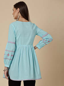 Débardeur en coton vintage brodé bleu turquoise pour femme, teint en pièce, produit en gros fait main à prix de gros - Product Image 2
