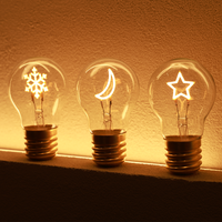 Lampe en Plastique Antichoc Type Edison Cœur Amour Arc-en-Ciel Ampoule LED à Batterie Rechargeable USB pour la Décoration