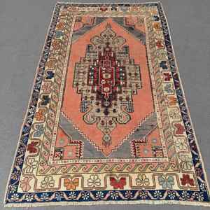 Alfombra Turca Vintage de 0.4x7.1 pies, Alfombra de Lana Abstracta Roja y Azul - Product Image 1