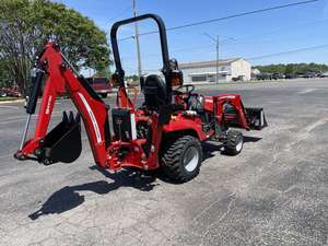 GC1705 Tractores Massey Ferguson ya disponibles a la venta con cargador de conexión rápida y pasador en el cubo - Product Image 5