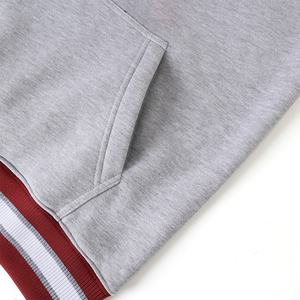 Sudadera con Capucha Personalizada de Invierno para A&M, Unisex, Chenilla Gris, Premium, 100% Algodón Orgánico, con Bolsillo Canguro, Color Granate - Product Image 3