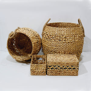 Ensemble de 4 paniers de rangement multifonctionnels en jacinthe d'eau tissés à la main, écologiques et rustiques, de forme mixte, Artex Dong Thap - Product Image 3